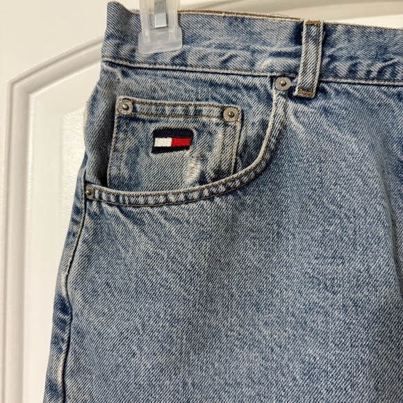 Tommy Hilfiger Cut Off Denim Shorts Women’s Size 30 - Picture 2 of 6